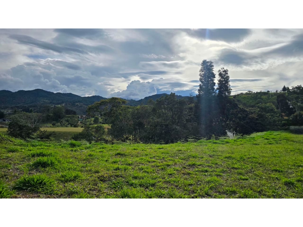 Lote de 2.774 m² en El Tablazo, Rionegro - 9 min del Aeropuerto — foto 3