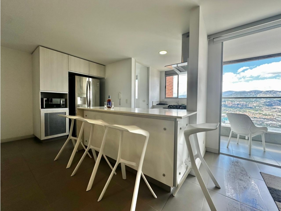 Alquiler apartamento medellin en Palmas con vista panorámica — foto 3