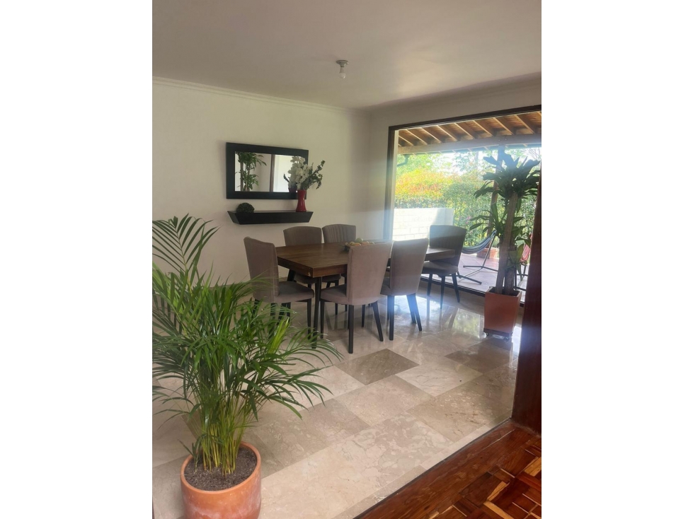 Arriendo casa en envigado, sector loma del chocho — foto 4