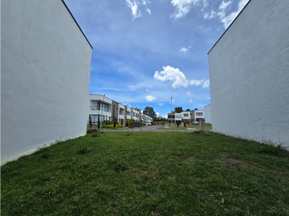 Lote de oportunidad en gualanday, llano grande - 1