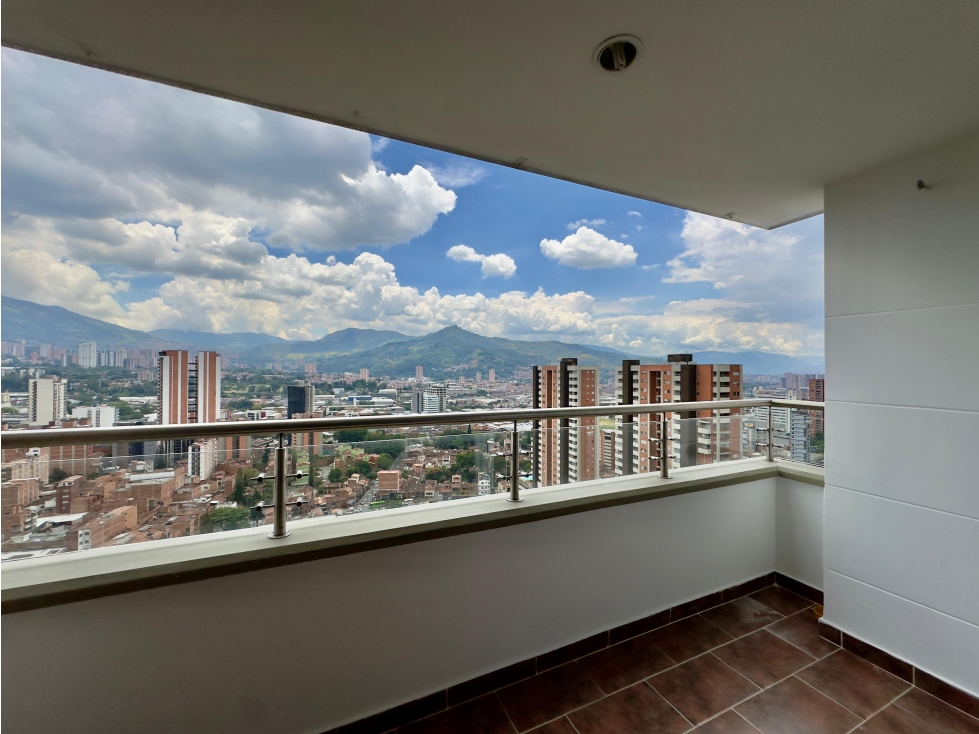 Arriendo de Apartamento Amoblado POR MES en Sabaneta, parte baja