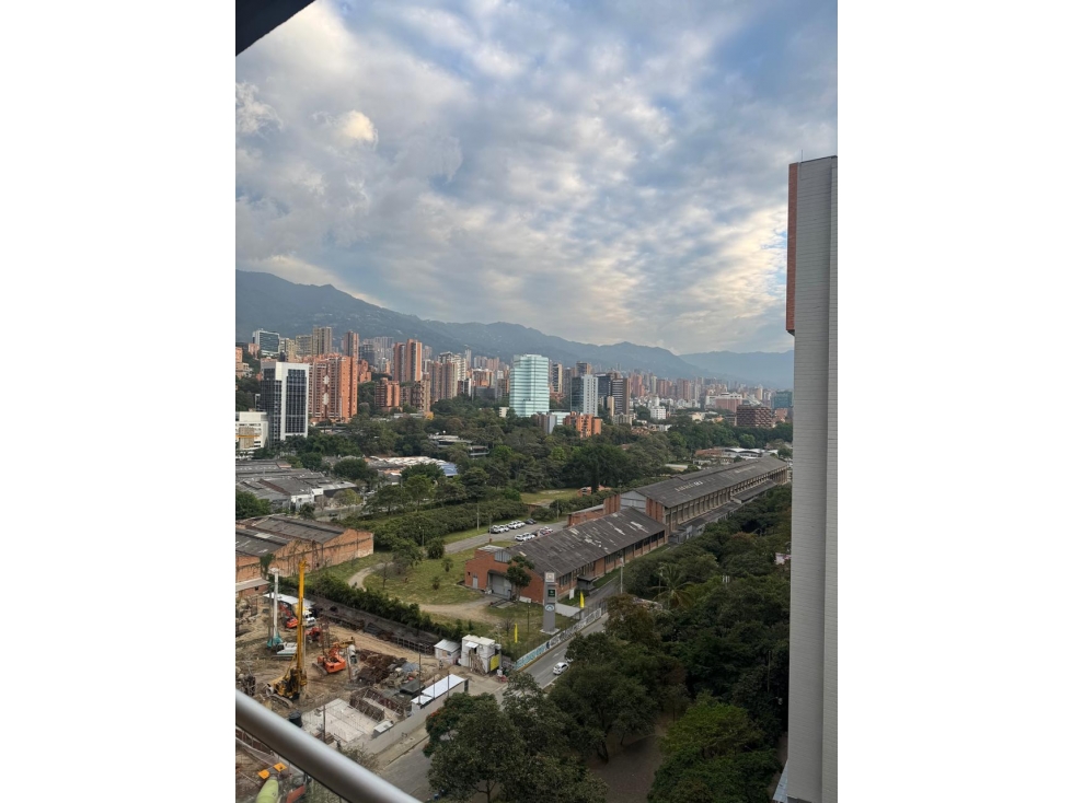 Renta apartamento Amoblado POR MES en Medellin, El poblado — foto 2