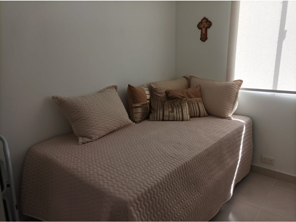 Arriendo apartamento en Medellín, el poblado, AMOBLADO — foto 5