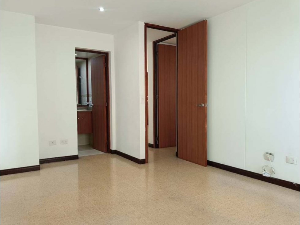 Arrriendo apartamento en medellin, el tesoro, SIN MUEBLES — foto 4