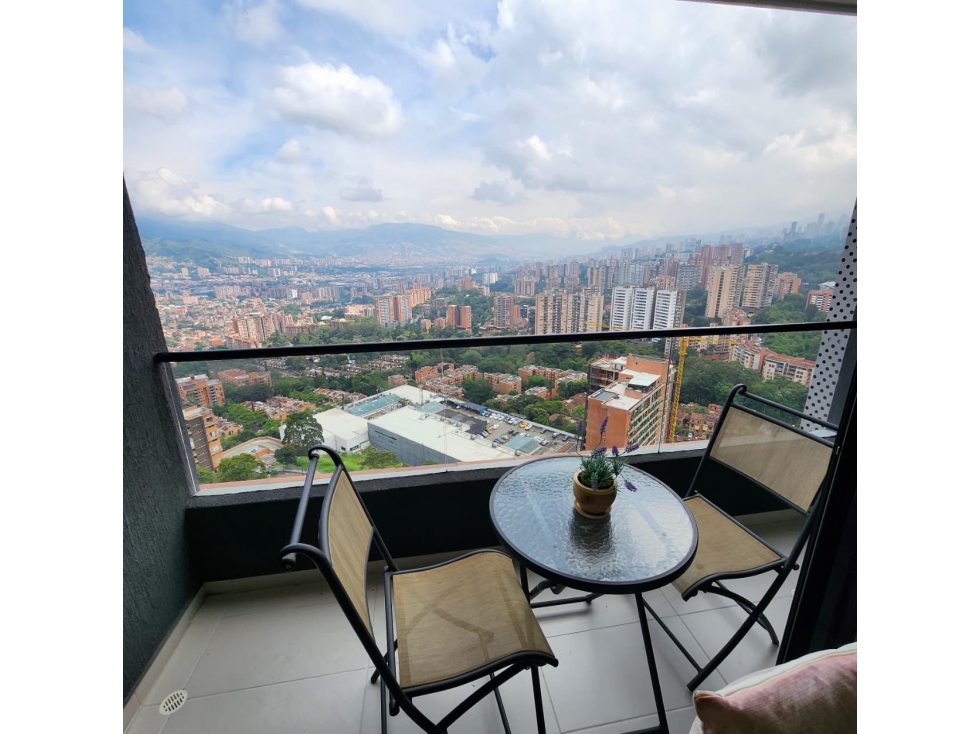 Renta Apartamento Amoblado POR MES en Envigado, El Escobero — foto 2