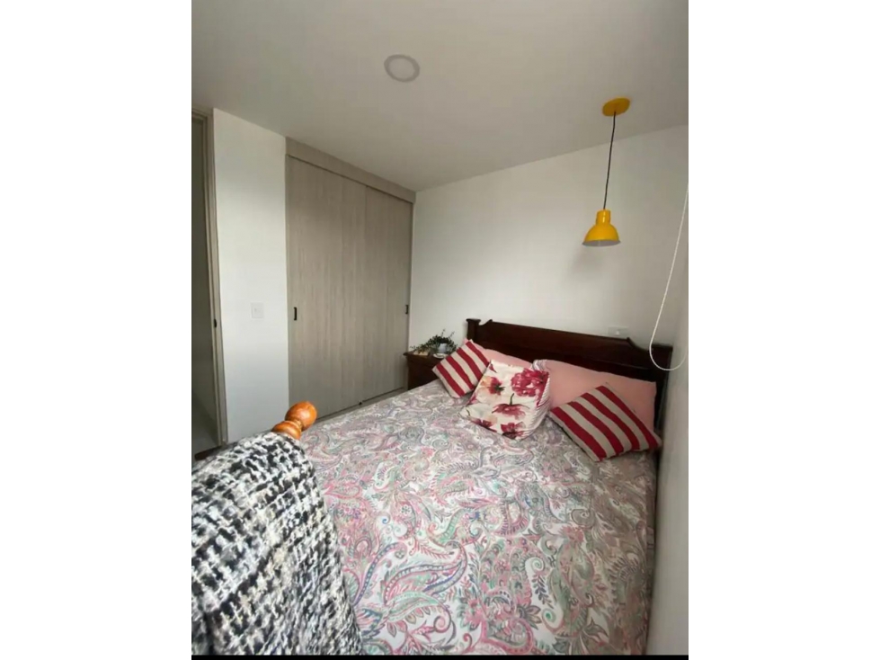 Arriendo apartamento en sabaneta, Amoblado, dos alcobas — foto 4