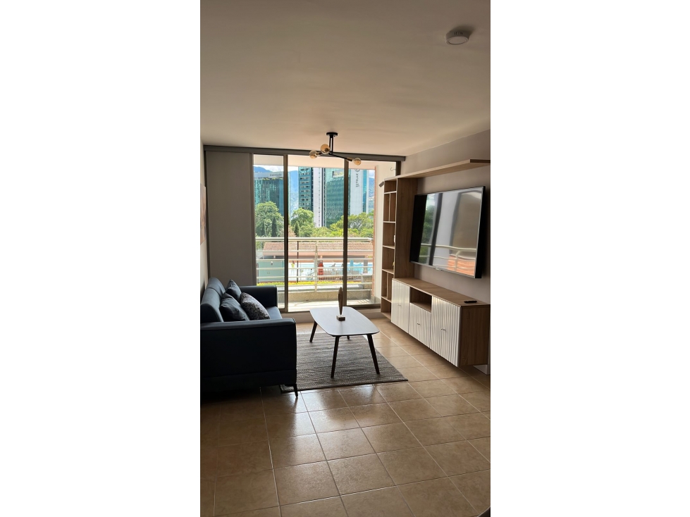 Arriendo de Apartamento POR MES Amoblado en Medellín, El Poblado