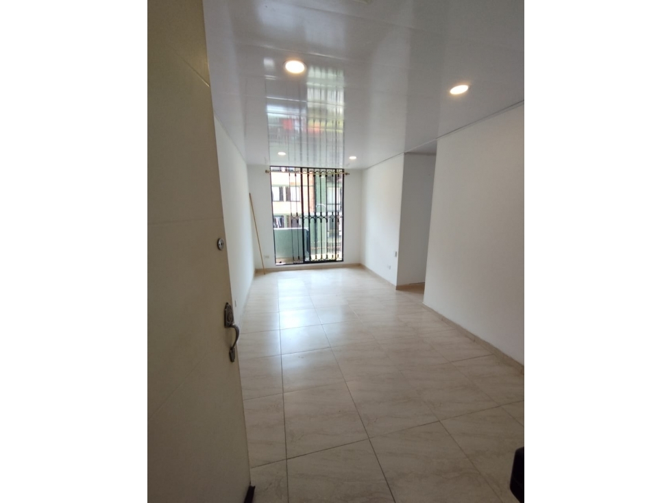 APARTAMENTO EN ARRIENDO PEDREGAL ALAMOS — foto 5
