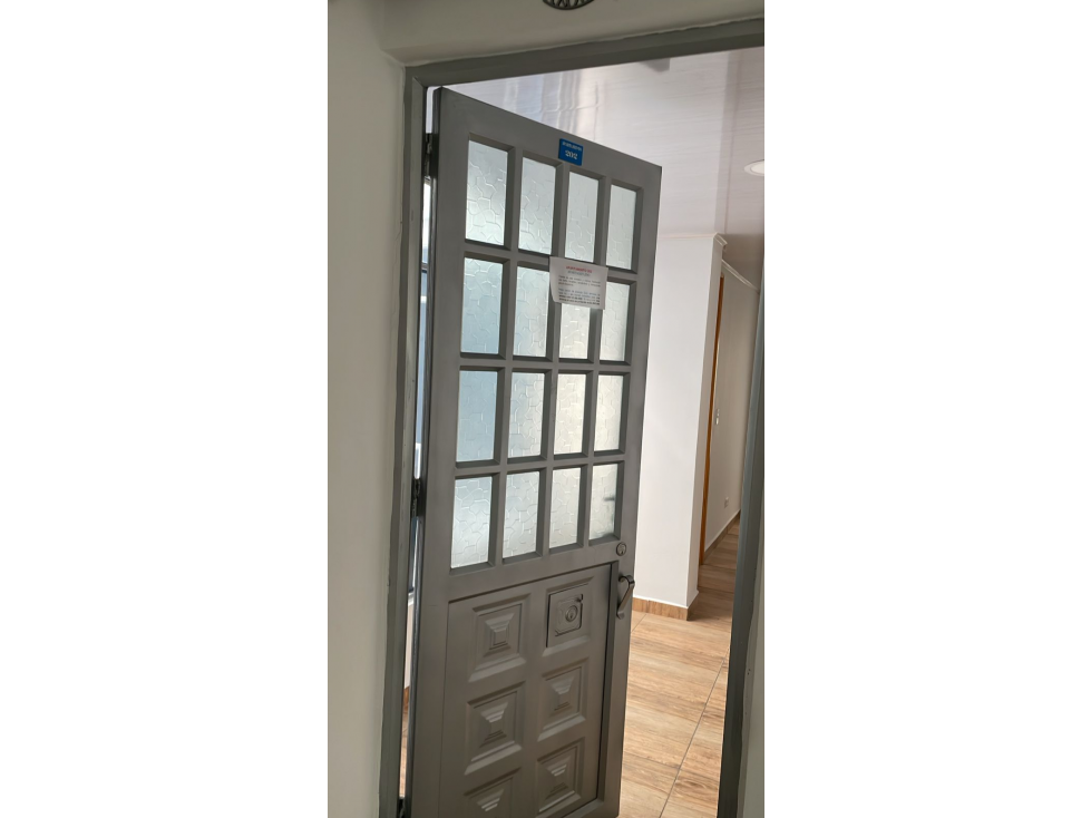 APARTAESTUDIO EN ARRIENDO BARRIO SAN LUIS- SERVICIOS INCLUIDOS — foto 4