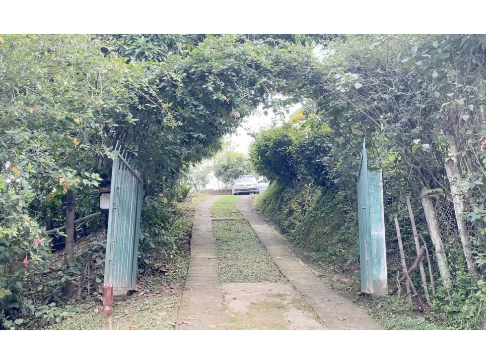 FINCA ARBELAEZ - 1
