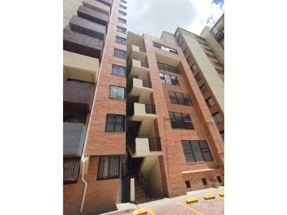 APARTAMENTO EN ARRIENDO PEDREGAL ALAMOS — foto 3