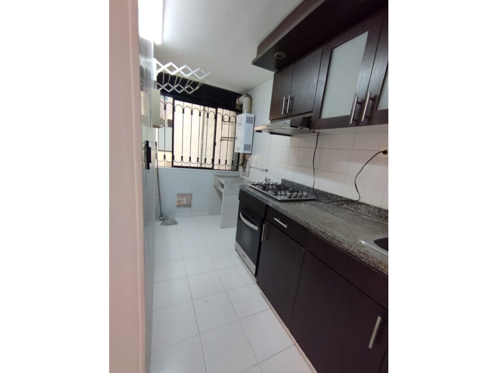 APARTAMENTO EN ARRIENDO PEDREGAL ALAMOS — foto 6