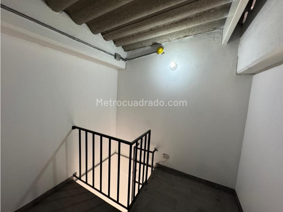LOCAL 217 COMERCIAL EN VENTA- CENTRO COMERCIAL FIESTA SUBA — foto 3