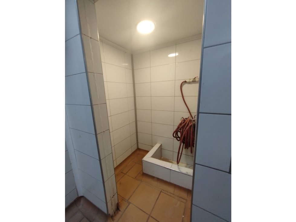 BODEGA COMERCIAL EN ARRIENDO ALCAZARES — foto 5