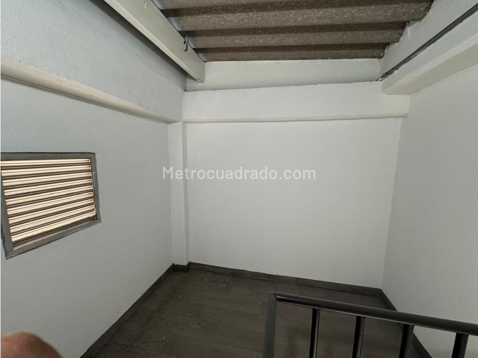 LOCAL 217 COMERCIAL EN VENTA- CENTRO COMERCIAL FIESTA SUBA — foto 5