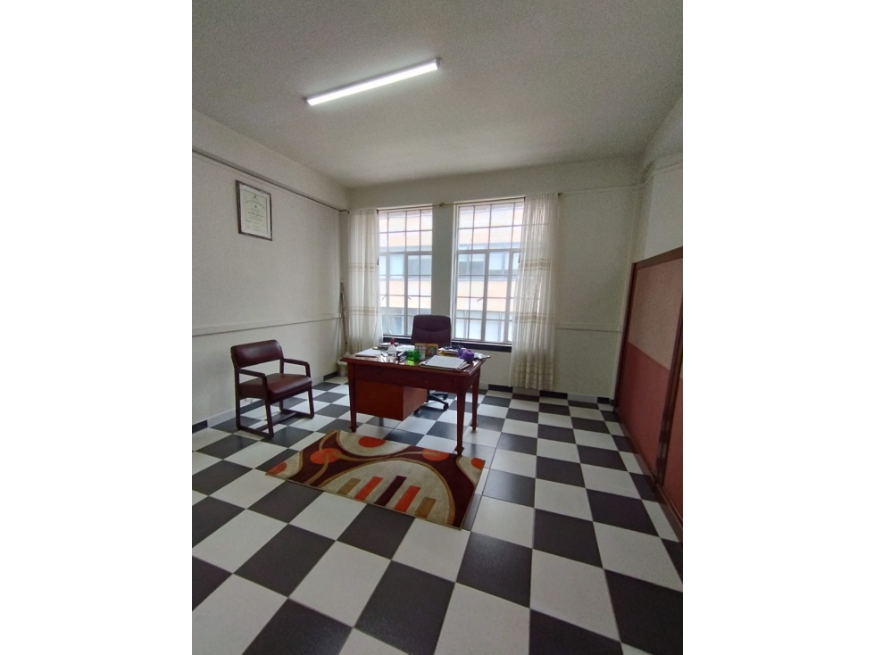 OFICINA EN ARRIENDO EDIFICIO CON EXCELENTE UBICACION — foto 5