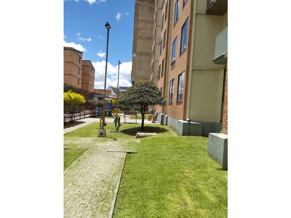 APARTAMENTO EN ARRIENDO PEDREGAL ALAMOS — foto 4