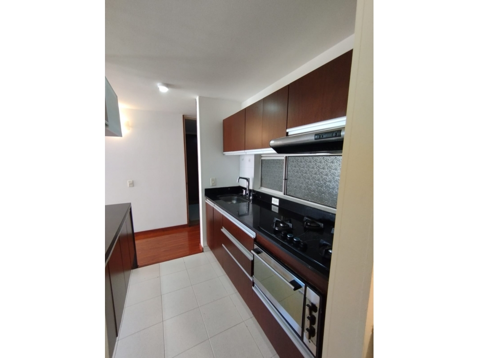 APARTAMENTO EN ARRIENDO ALAMEDA LA FELICIDAD — foto 2
