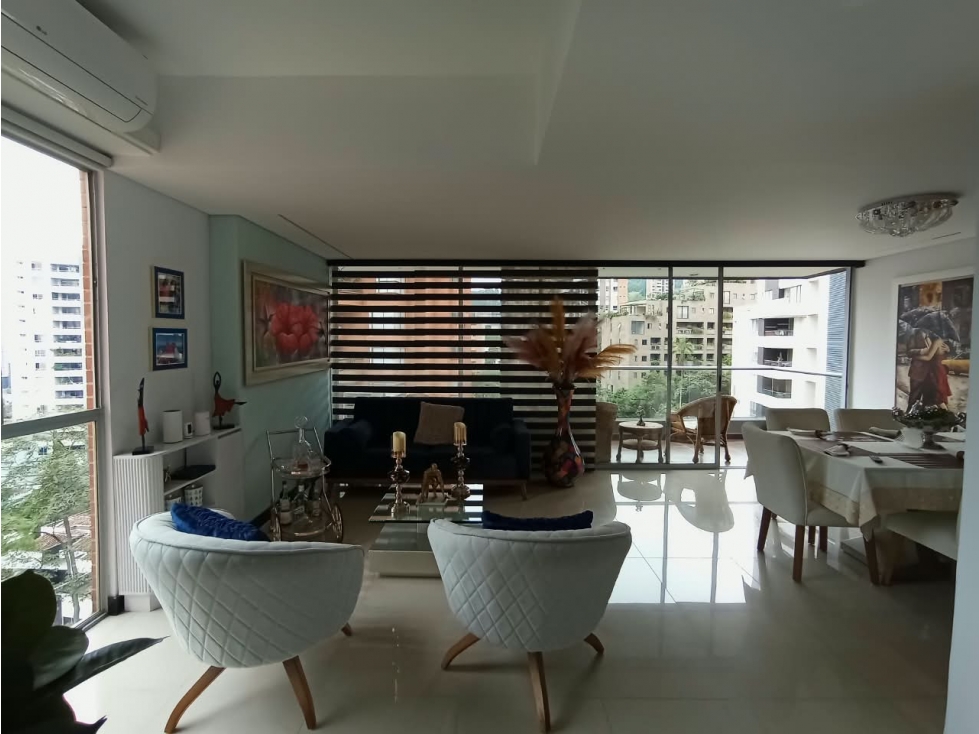 Exclusivo Apartamento Duplex Amoblado en Castropol | 4 Hab + 3.5 Baños — foto 3