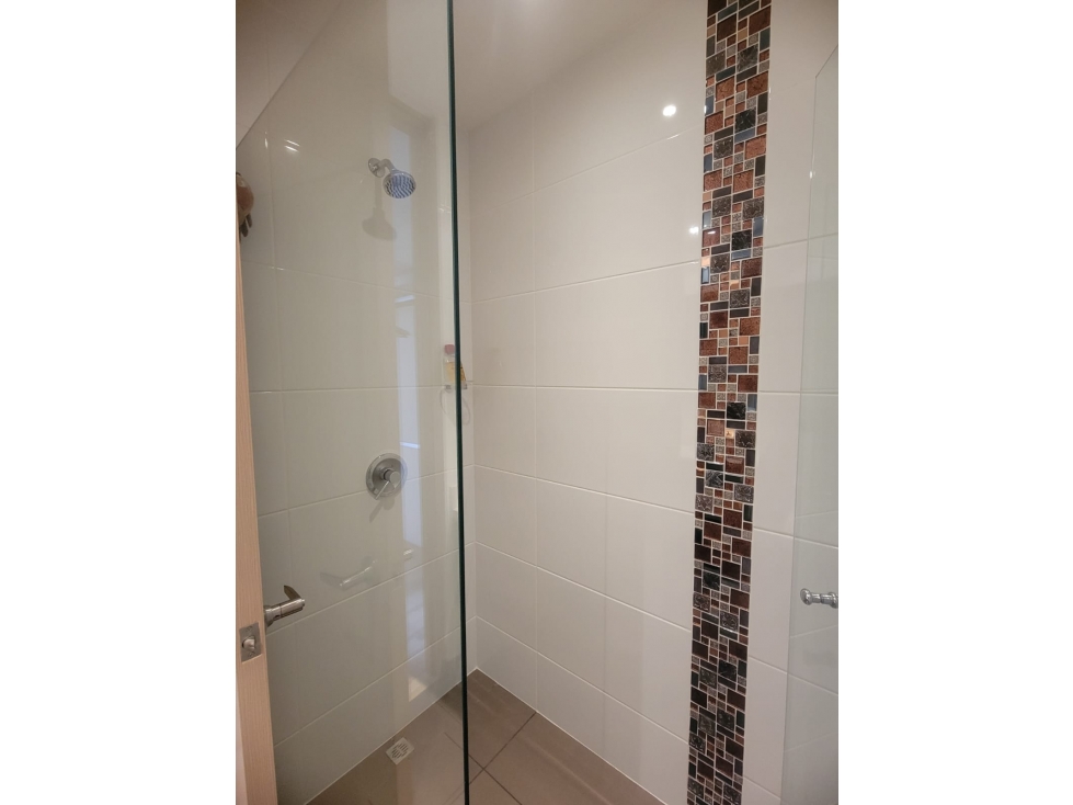 VENTA APARTAMENTO POBLADO CASTROPOL — foto 6
