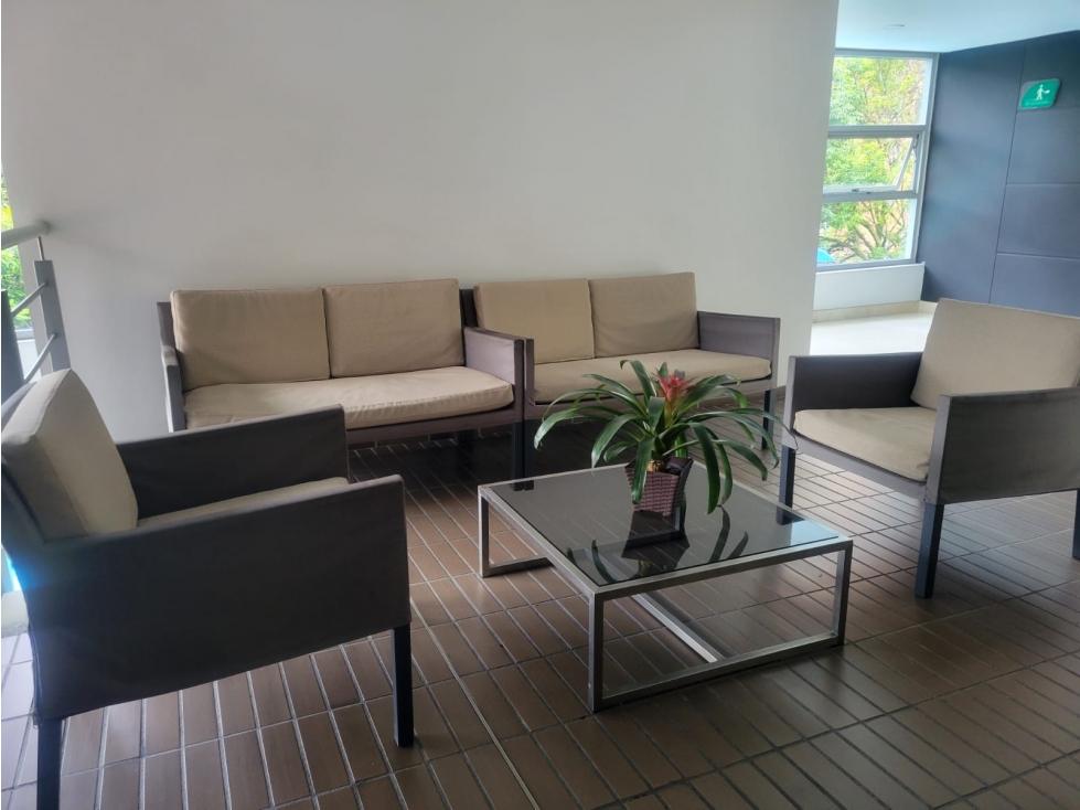 VENTA APARTAMENTO POBLADO CASTROPOL — foto 2