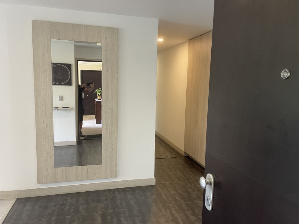 VENTA APARTAMENTO EL POBLADO, LOS PARRA — foto 5