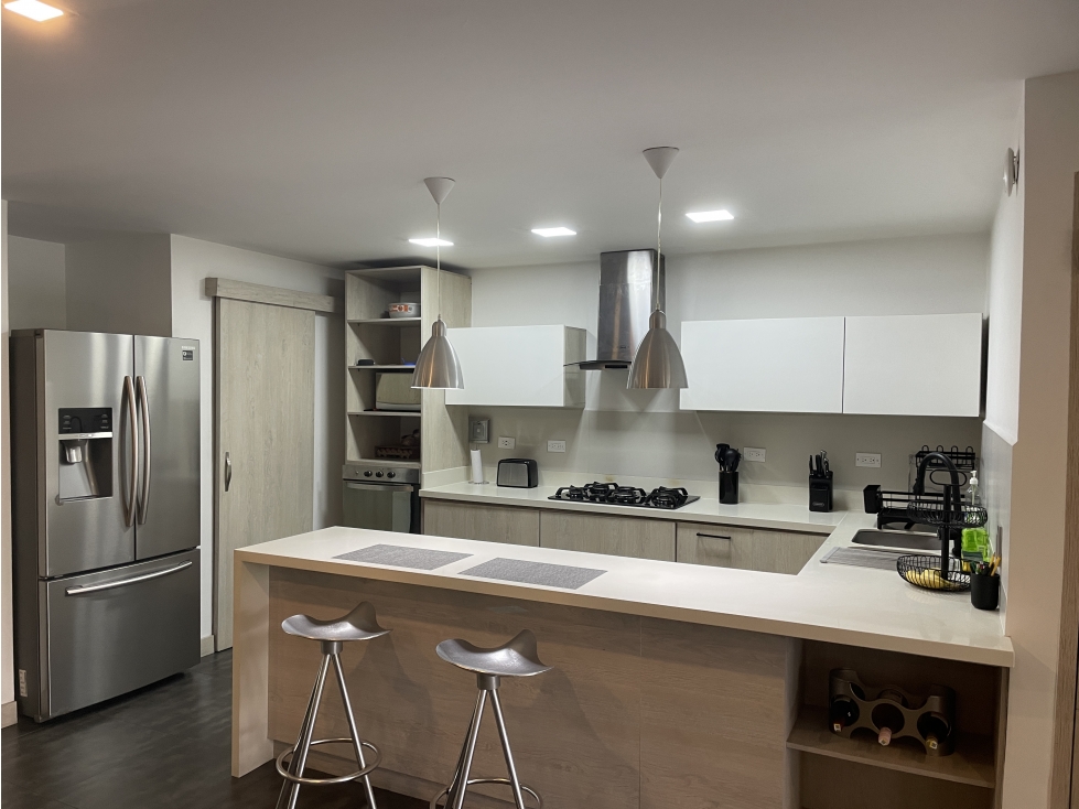 VENTA APARTAMENTO EL POBLADO, LOS PARRA — foto 4
