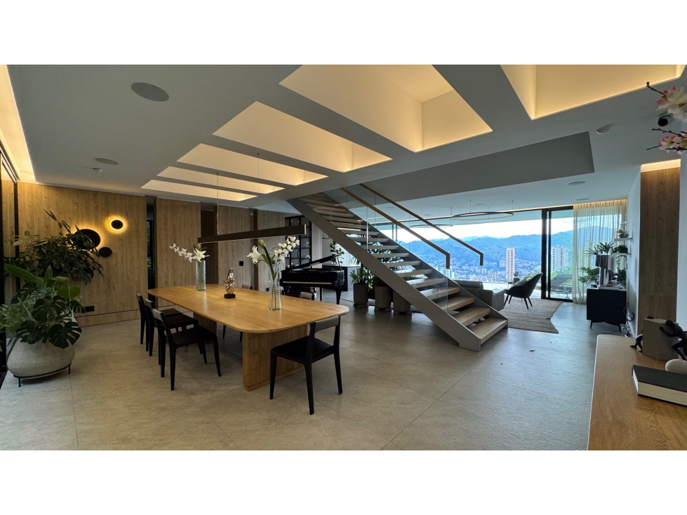 Exclusiva casa con diseño único y espectaculares vistas a la ciudad — foto 6