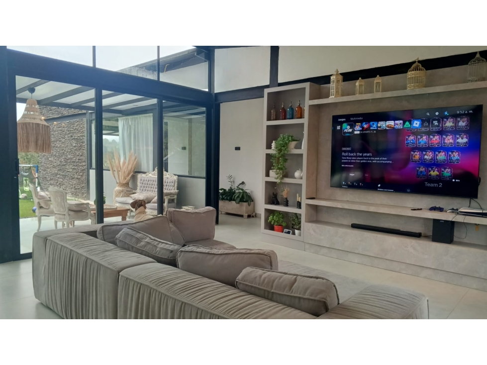 Casa campestre para arriendo en exclusiva unidad del Alto del Escobero