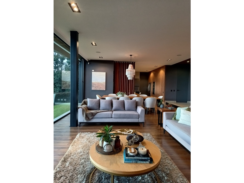 Casa con vista a la ciudad, Av las Palmas