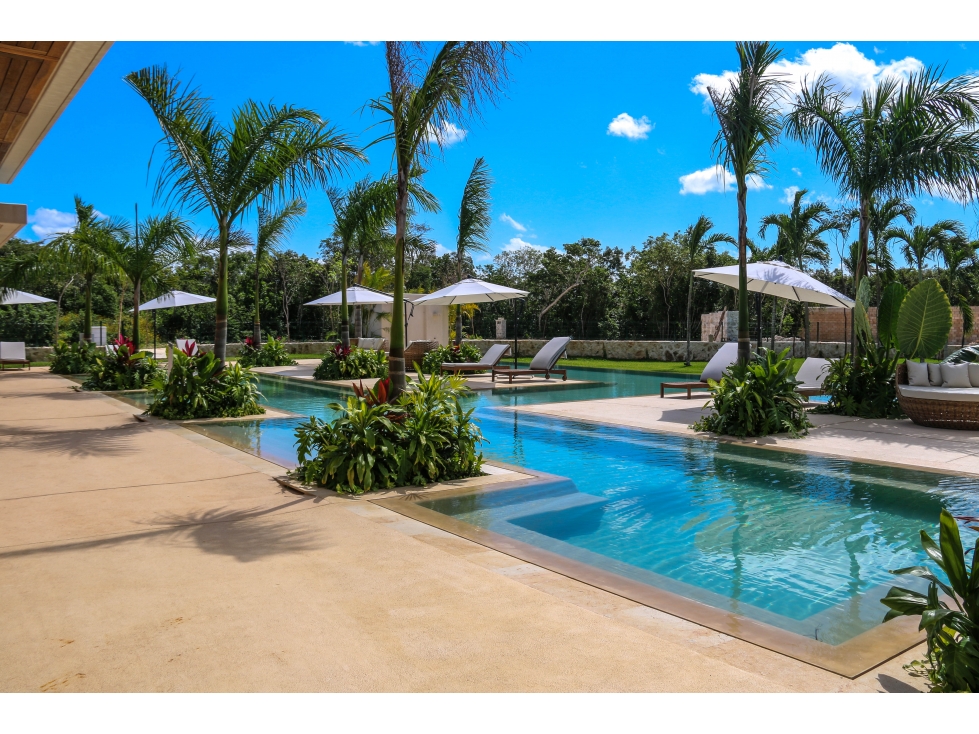 Terreno residencial en exclusivo fraccionamiento · Losantos Cancún