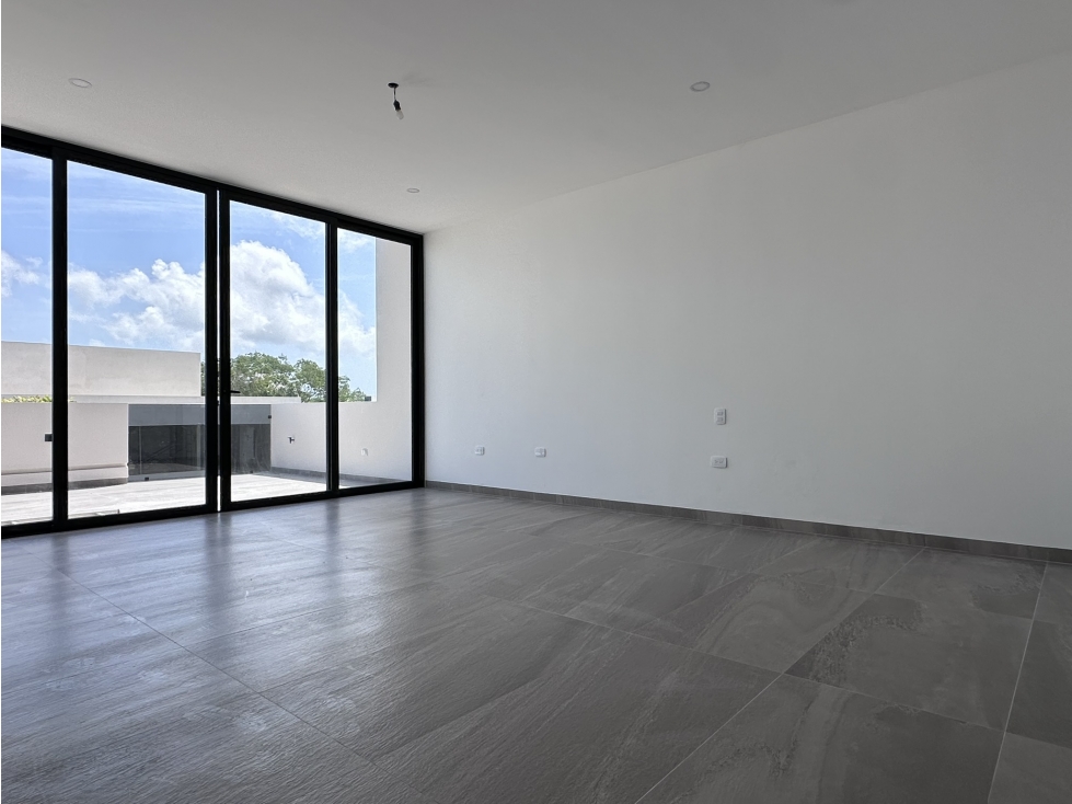 Hermosa casa en preventa en Via Cumbres, Cancún. Entrega inmediata