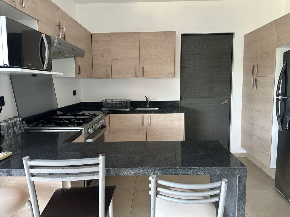 RENTA DEPARTAMENTO AMUEBLADO EN CALLE DE LOS COLEGIOS — foto 5