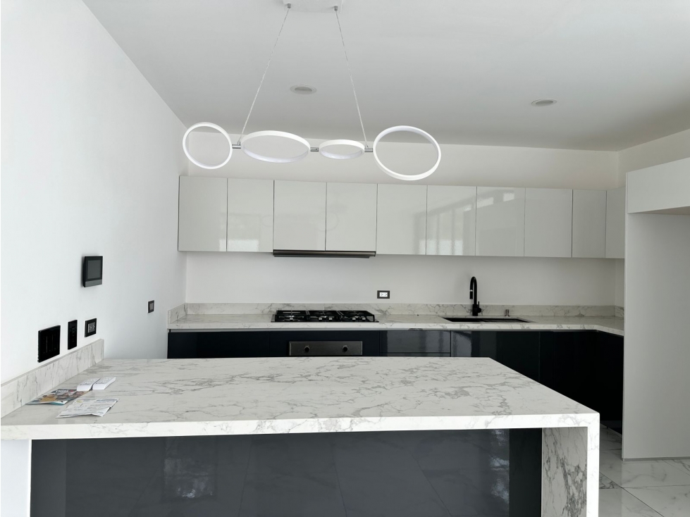 VENTA HERMOSA CASA EN VIA CUMBRES — foto 6