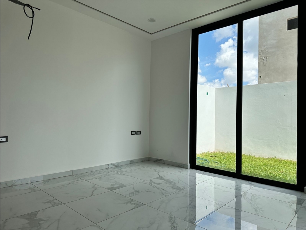 VENTA HERMOSA CASA EN VIA CUMBRES — foto 2