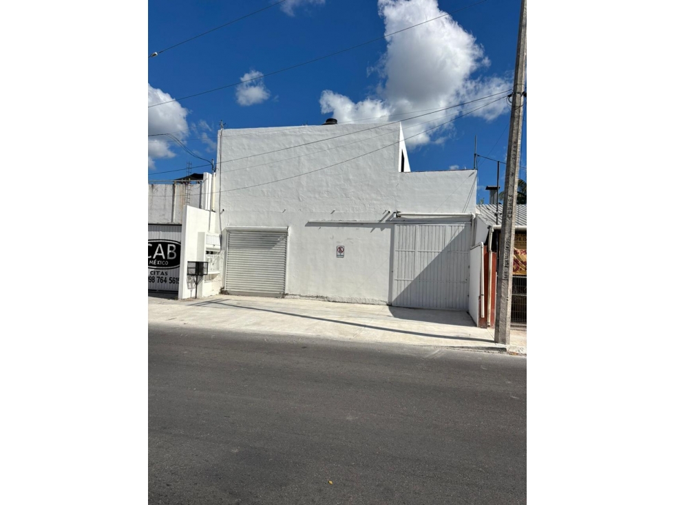 Propiedad comercial en venta sobre Av. Kabah, Cancún