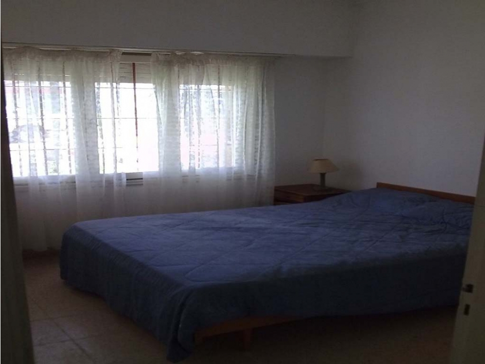 Chalet planta baja con jardin en Punta Mogotes — foto 4