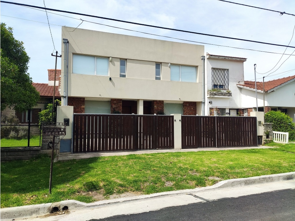 Espectacular Duplex en Colinas de Peralta Ramos