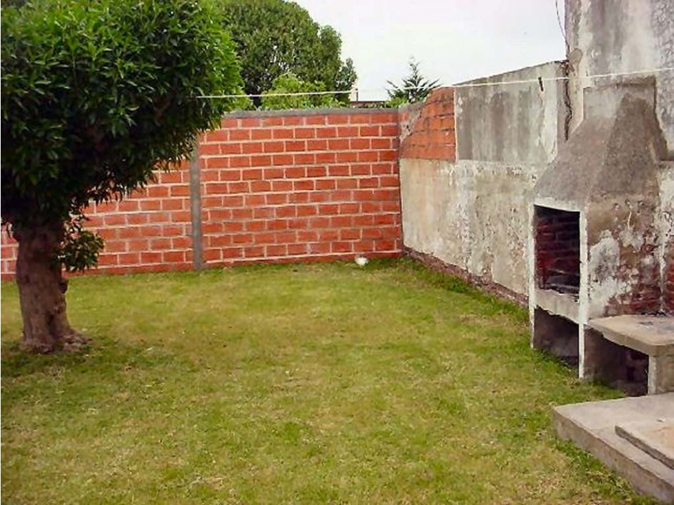 Chalet planta baja con jardin en Punta Mogotes — foto 6