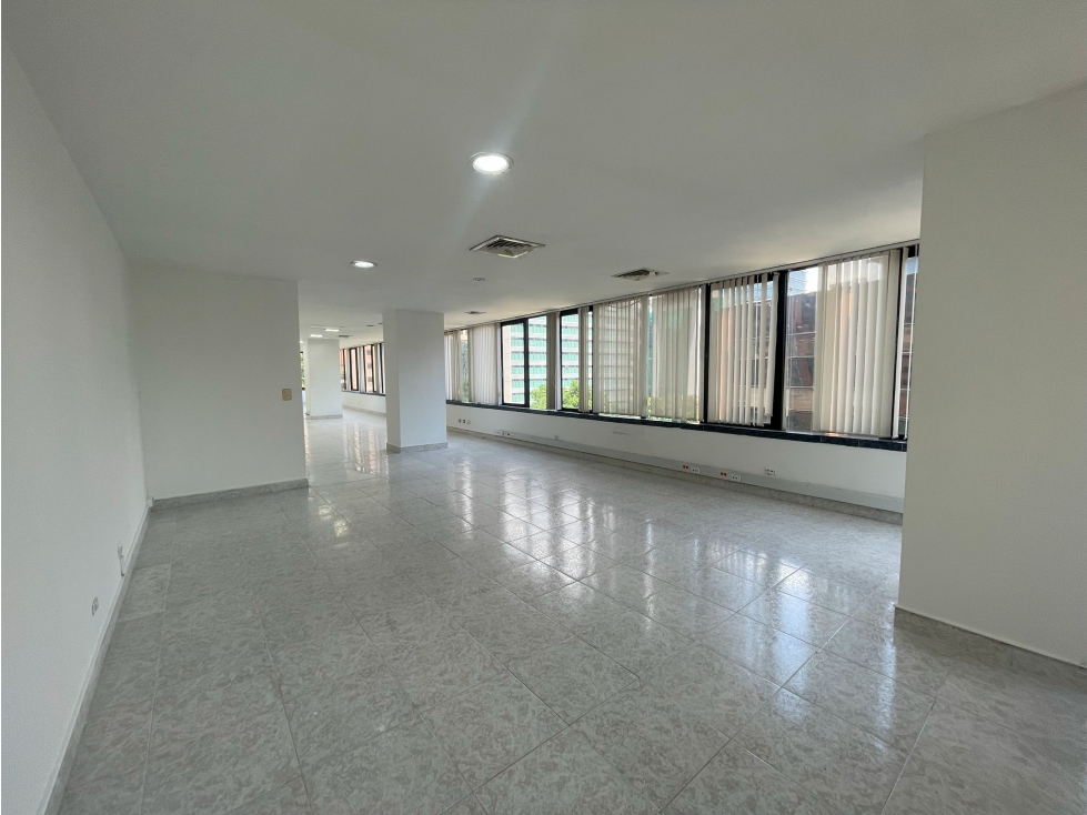 Arriendo / Venta de Oficina en el Poblado - 5