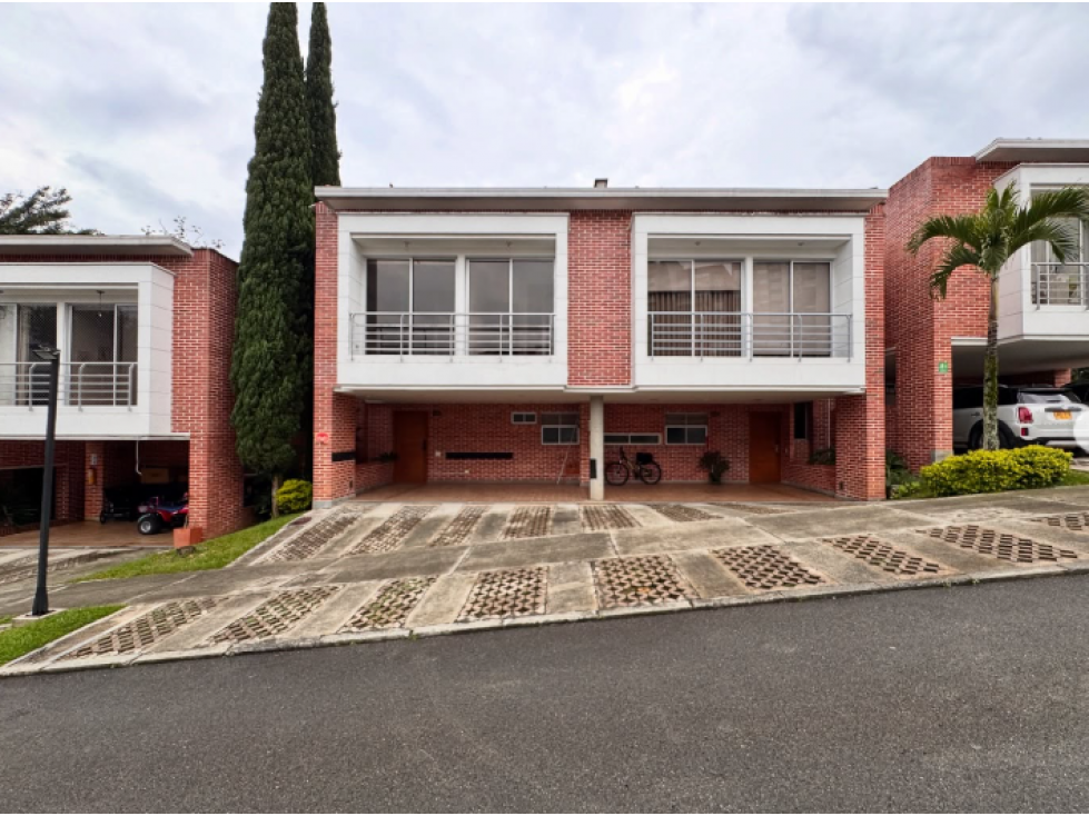 Venta de casa, Sector La Intermedia - Envigado.