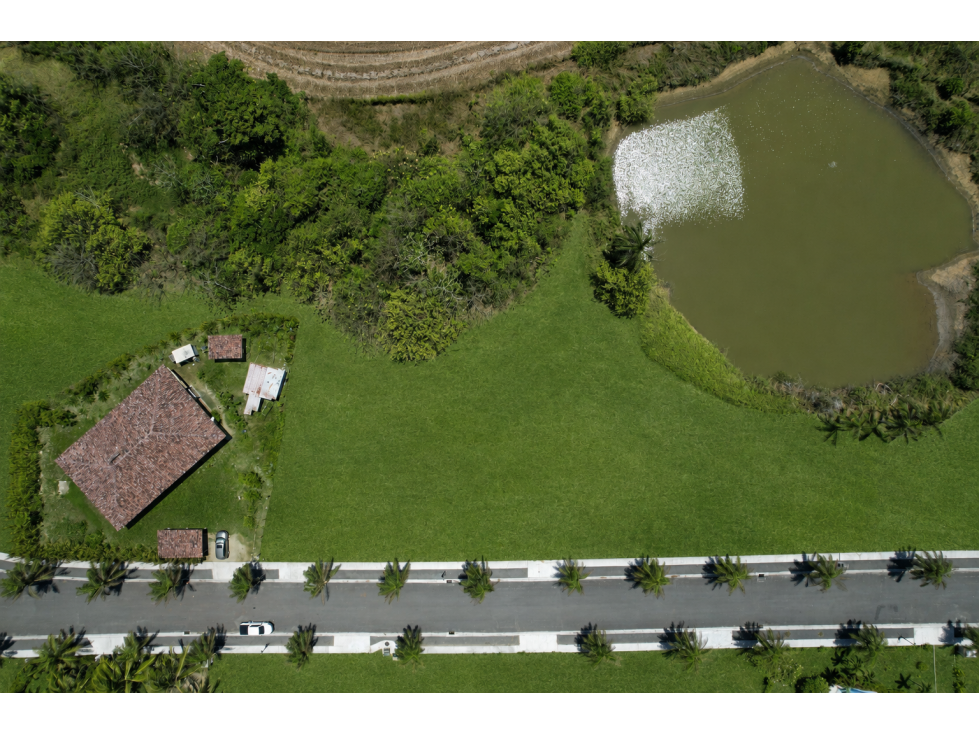 Terreno en Comunidad Cerrada en la Costa de Pedasi, Panama - 3