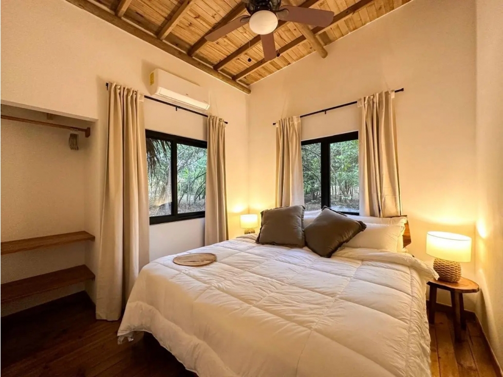 Nueva Casa Estilo Cabaña en Playa Venao, Panama - 2