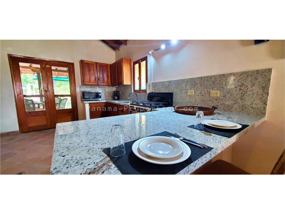 Bella casa con 3 habitaciones, cercada, en Pedasi. - 6