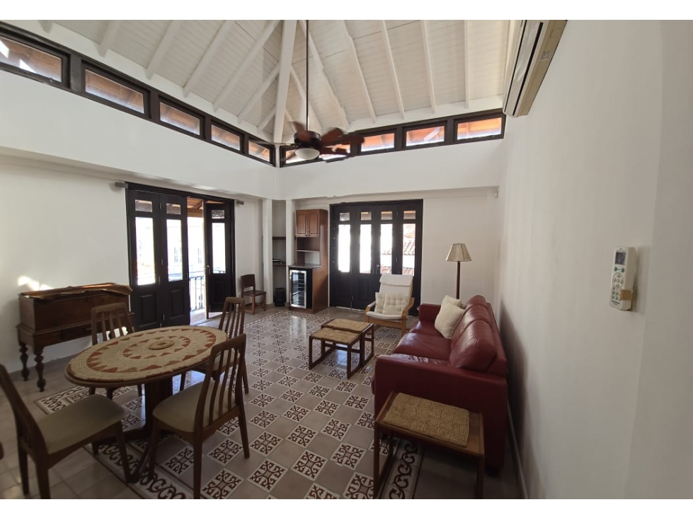 Espacioso apartamento con vista al mar en Casco Viejo Move-In Ready — foto 3