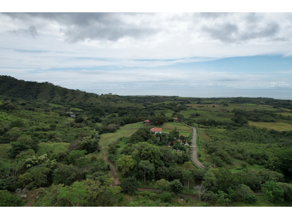 Venta deTerreno con Vista al Mar en Cañas, Cerca de Playa Venao - 4