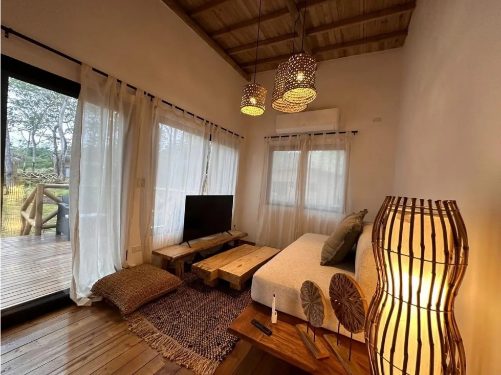 Nueva Casa Estilo Cabaña en Playa Venao, Panama - 3