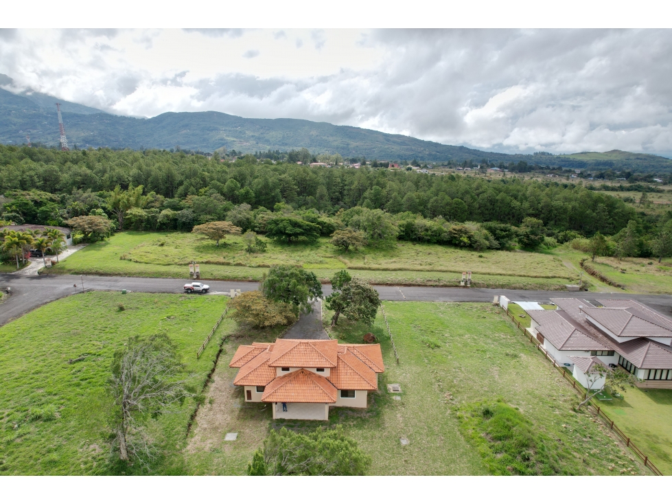 Residencia Amueblada en la Comunidad Ecuestre de Boquete, Panama — foto 2