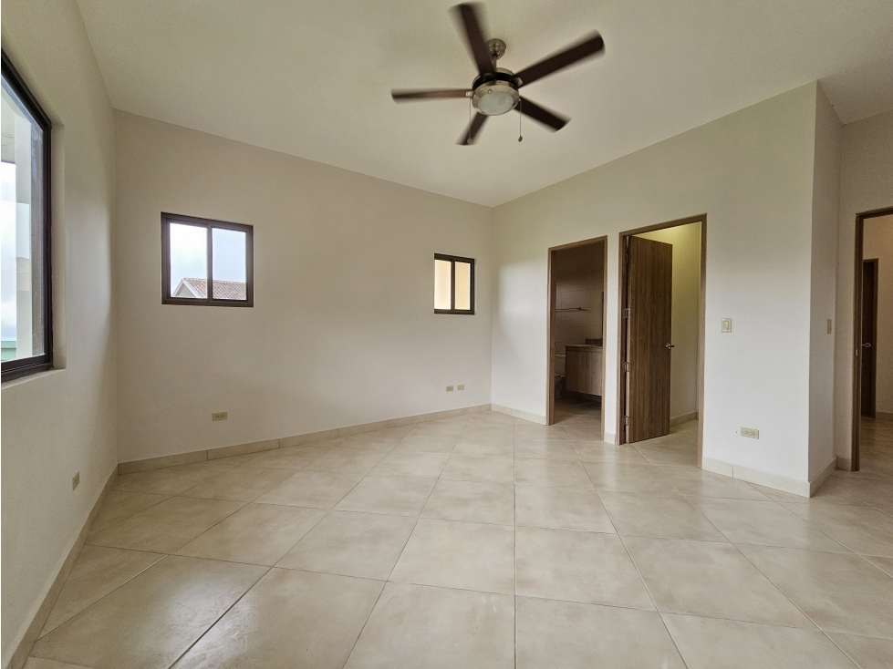 Casa de 2 habitaciones +Loft en Comunidad Equestre en Boquete, Panama — foto 6
