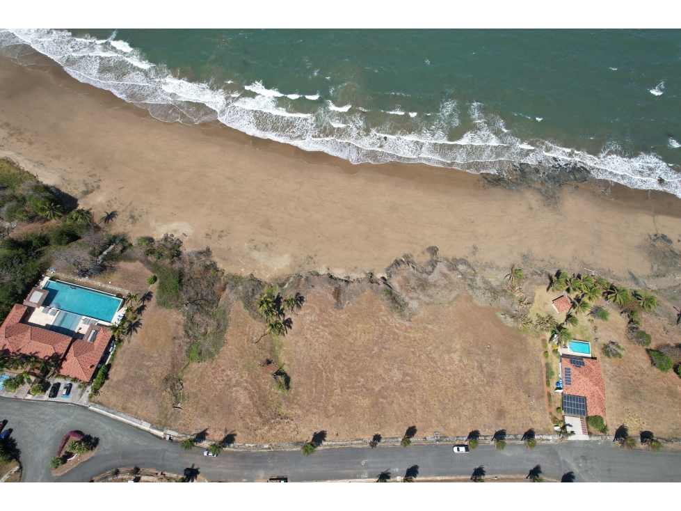 Lote frente al mar en Pedasí Una Oportunidad Única - 5